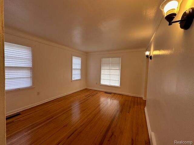 19502 Whitcomb Street, Detroit, MI 48235