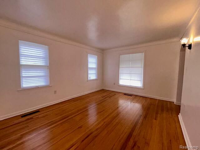 19502 Whitcomb Street, Detroit, MI 48235