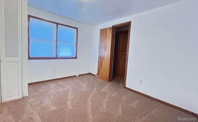19502 Whitcomb Street, Detroit, MI 48235