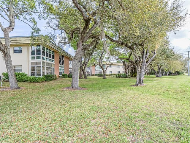 6 Vista Gardens Trail 205, Vero Beach, FL 32962