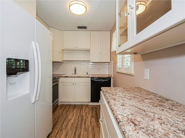 6 Vista Gardens Trail 205, Vero Beach, FL 32962