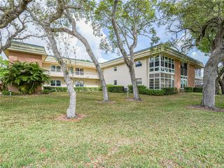 6 Vista Gardens Trail 205, Vero Beach, FL 32962