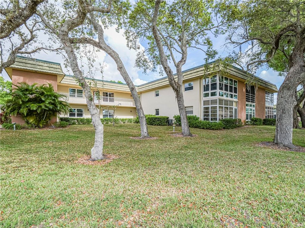 6 Vista Gardens Trail 205, Vero Beach, FL 32962