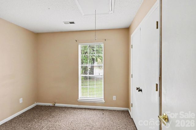 8804 Royal Scot Lane, Charlotte, NC 28227