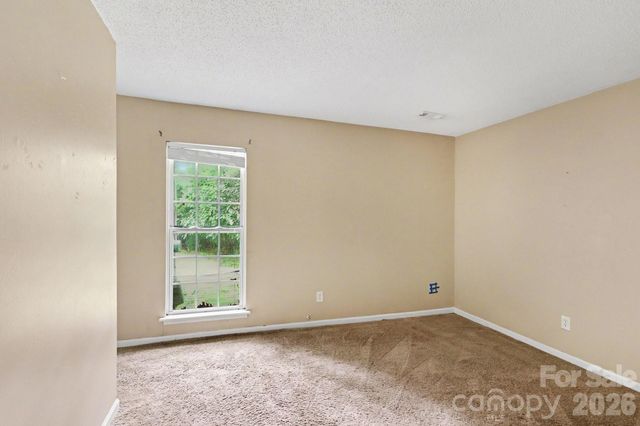 8804 Royal Scot Lane, Charlotte, NC 28227