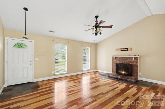 8804 Royal Scot Lane, Charlotte, NC 28227