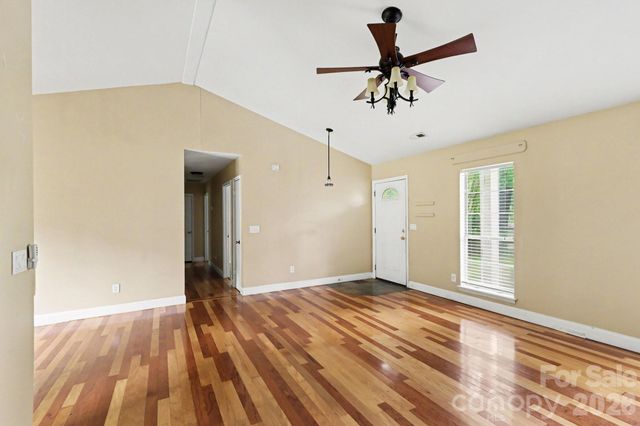 8804 Royal Scot Lane, Charlotte, NC 28227