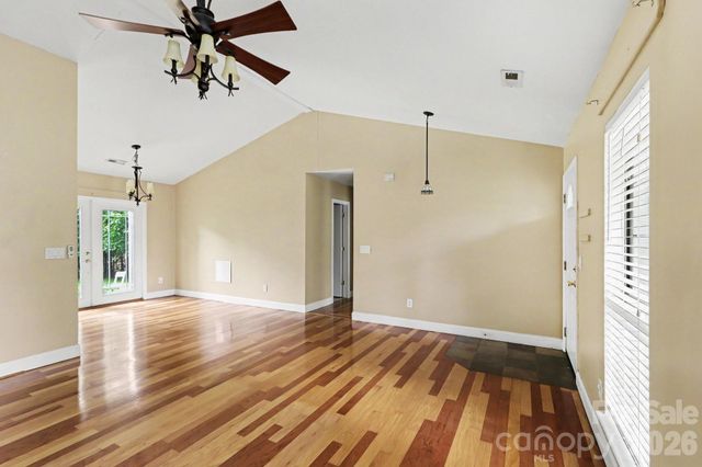 8804 Royal Scot Lane, Charlotte, NC 28227