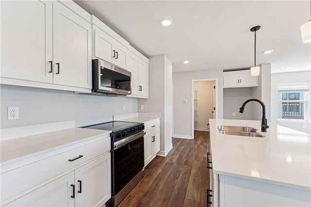 8704 SW Brickell Drive, Blue Springs, MO 64064