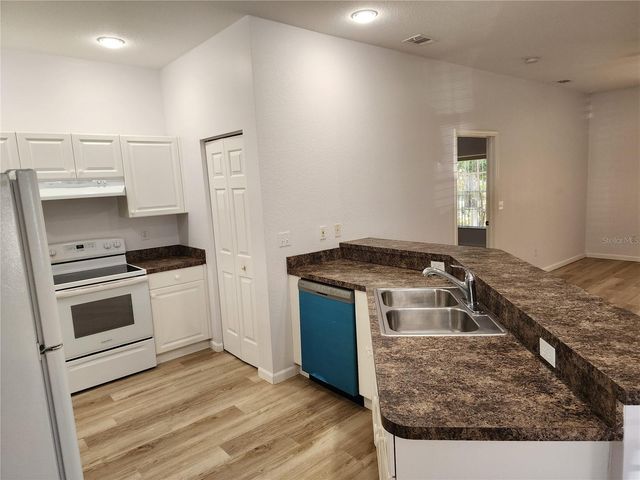 1406 WINDING OAK DRIVE, Port Charlotte, FL 33948