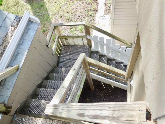 1233 N Lewellen St, Wichita, KS 67203