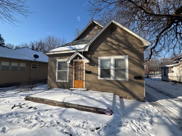 1233 N Lewellen St, Wichita, KS 67203