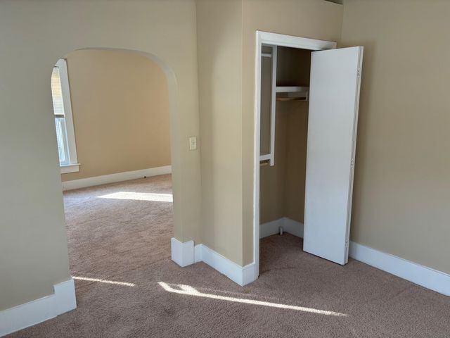 1233 N Lewellen St, Wichita, KS 67203