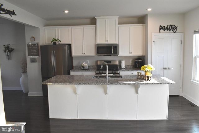 118 TWINLEAF WAY, Lake Frederick, VA 22630