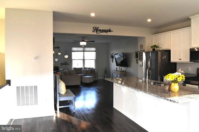 118 TWINLEAF WAY, Lake Frederick, VA 22630