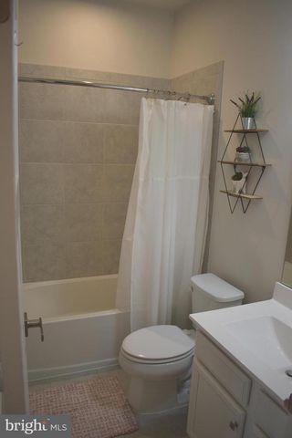 118 TWINLEAF WAY, Lake Frederick, VA 22630
