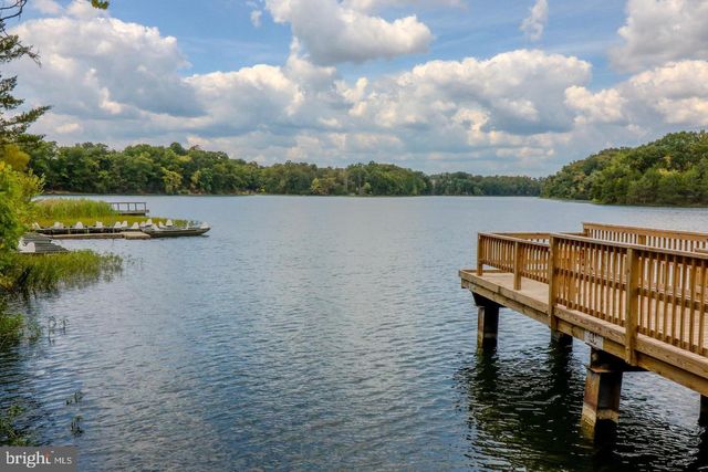 118 TWINLEAF WAY, Lake Frederick, VA 22630