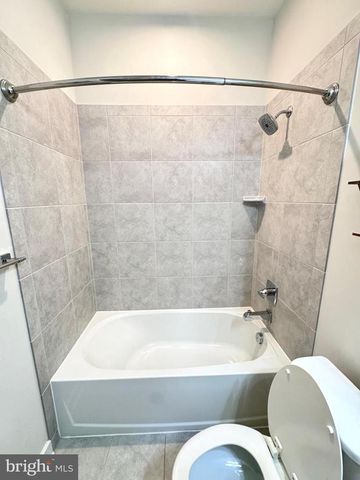 118 TWINLEAF WAY, Lake Frederick, VA 22630