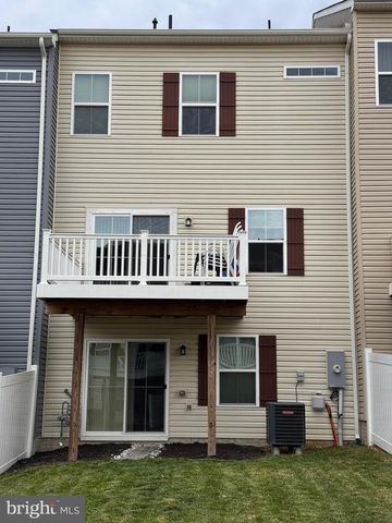 118 TWINLEAF WAY, Lake Frederick, VA 22630