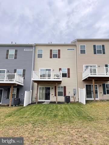 118 TWINLEAF WAY, Lake Frederick, VA 22630