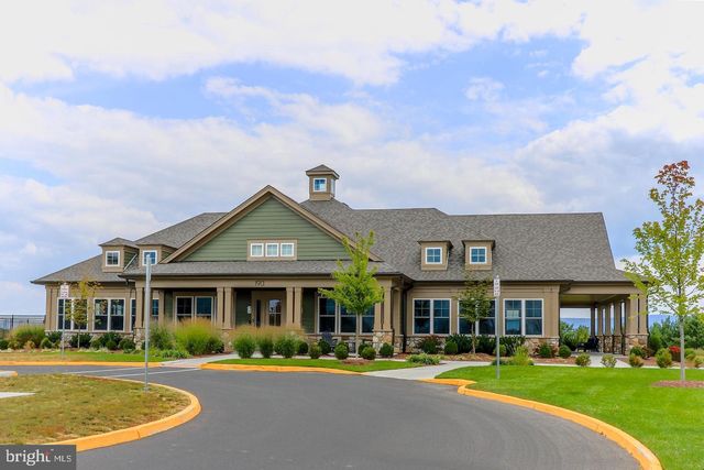 118 TWINLEAF WAY, Lake Frederick, VA 22630