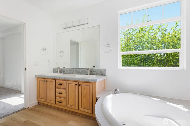 3939 Black Lake Boulevard SW, Tumwater, WA 98512