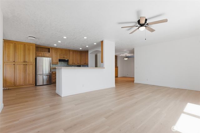 3939 Black Lake Boulevard SW, Tumwater, WA 98512