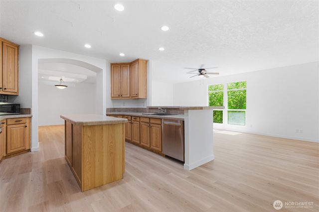 3939 Black Lake Boulevard SW, Tumwater, WA 98512