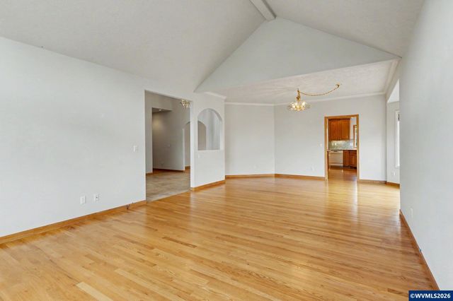 1470 Ranier Lp NW, Salem, OR 97304