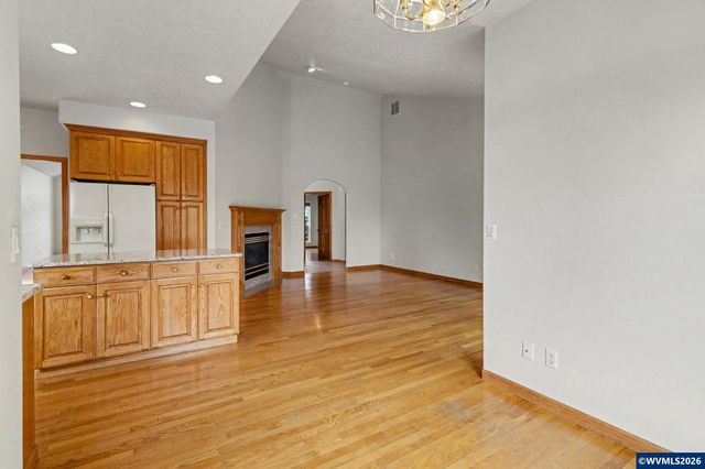 1470 Ranier Lp NW, Salem, OR 97304