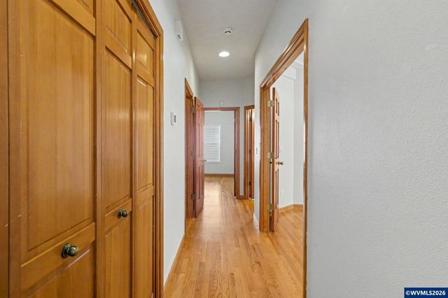 1470 Ranier Lp NW, Salem, OR 97304