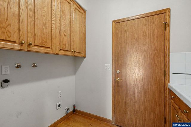 1470 Ranier Lp NW, Salem, OR 97304