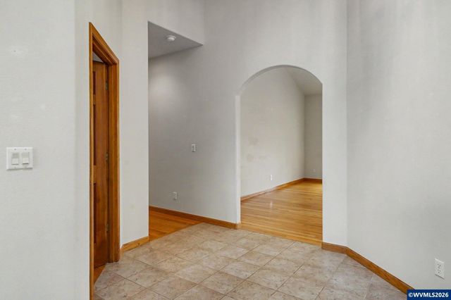 1470 Ranier Lp NW, Salem, OR 97304