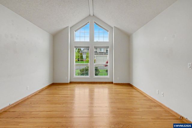 1470 Ranier Lp NW, Salem, OR 97304