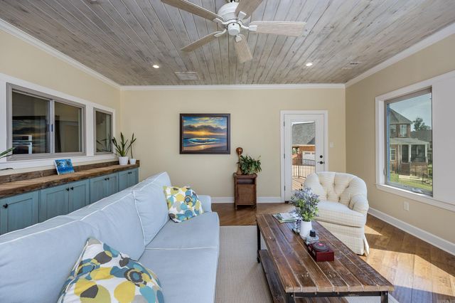 7325 Palm Beach Avenue, Benton, AR 72019