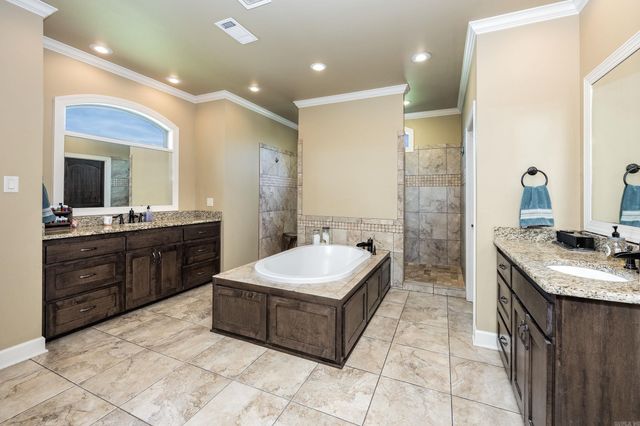 7325 Palm Beach Avenue, Benton, AR 72019
