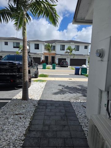 10906 SW 232nd Ter, Homestead, FL 33032