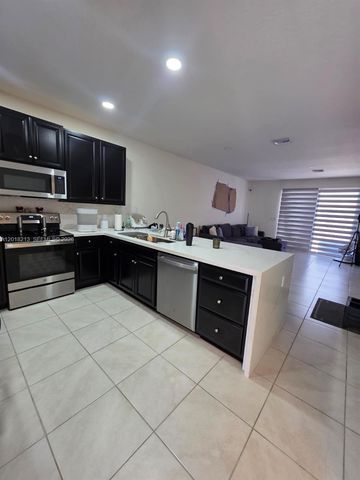 10906 SW 232nd Ter, Homestead, FL 33032