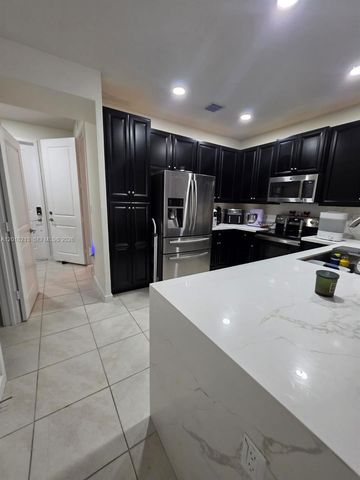 10906 SW 232nd Ter, Homestead, FL 33032