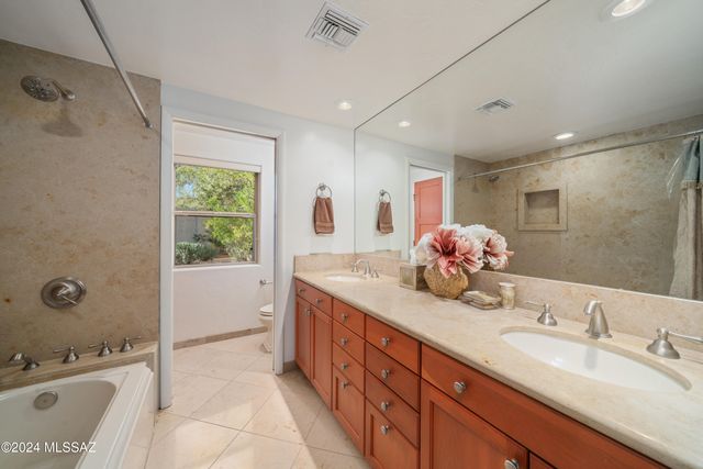 5970 N Genematas Drive, Tucson, AZ 85704