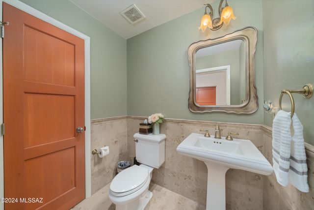 5970 N Genematas Drive, Tucson, AZ 85704