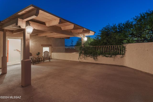 5970 N Genematas Drive, Tucson, AZ 85704