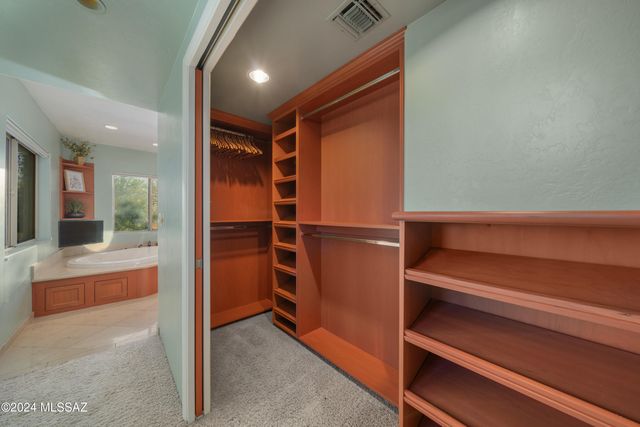 5970 N Genematas Drive, Tucson, AZ 85704