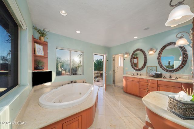 5970 N Genematas Drive, Tucson, AZ 85704