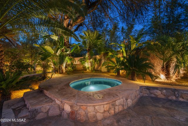 5970 N Genematas Drive, Tucson, AZ 85704