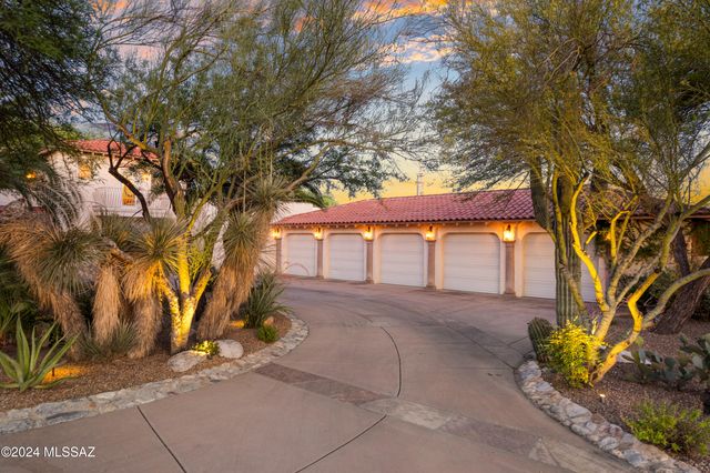 5970 N Genematas Drive, Tucson, AZ 85704