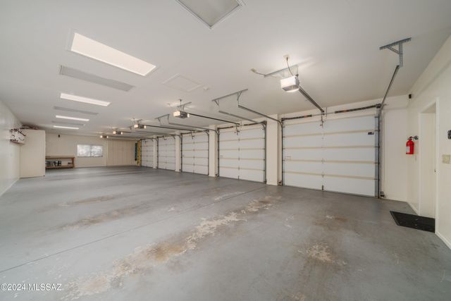 5970 N Genematas Drive, Tucson, AZ 85704
