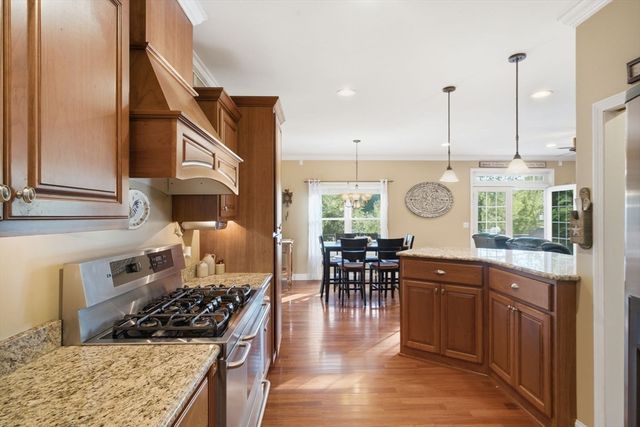 33 Park Terrace, Dracut, MA 01826