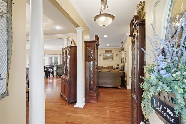 33 Park Terrace, Dracut, MA 01826