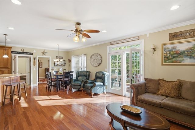 33 Park Terrace, Dracut, MA 01826